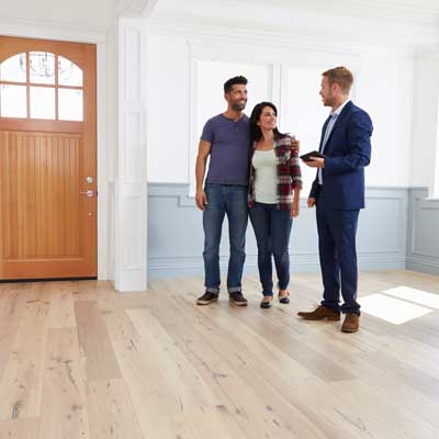 realtor showing house